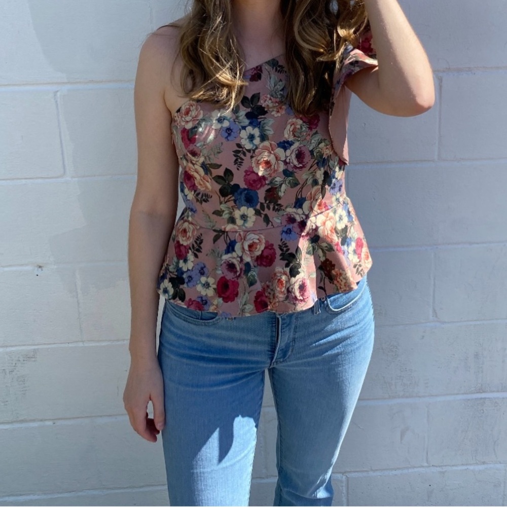 Gianni Bini One Shoulder Floral Peplum Top